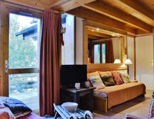 Chalet de charme au bord de la piste.