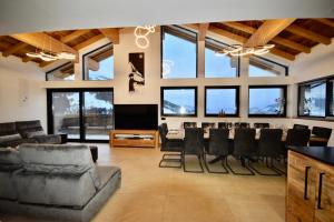 Chalet de luxe avec magnifique vue à Courchevel, 5 chambres, 15 pers