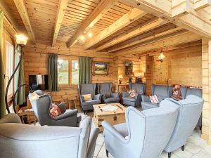 Chalet Demi-Quartier, 7 pièces, 14 personnes - FR-1-560-36