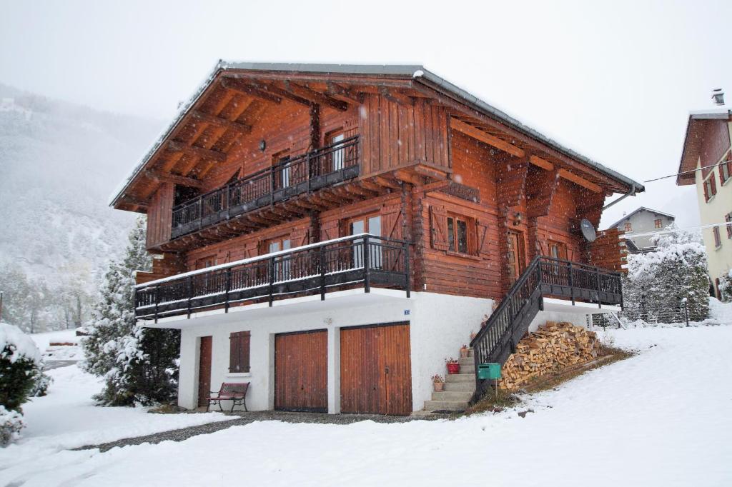 Chalet Chalet du Pre Villard Dessous Chalet du Pre, 2 Rue du Barillon 73700 Séez