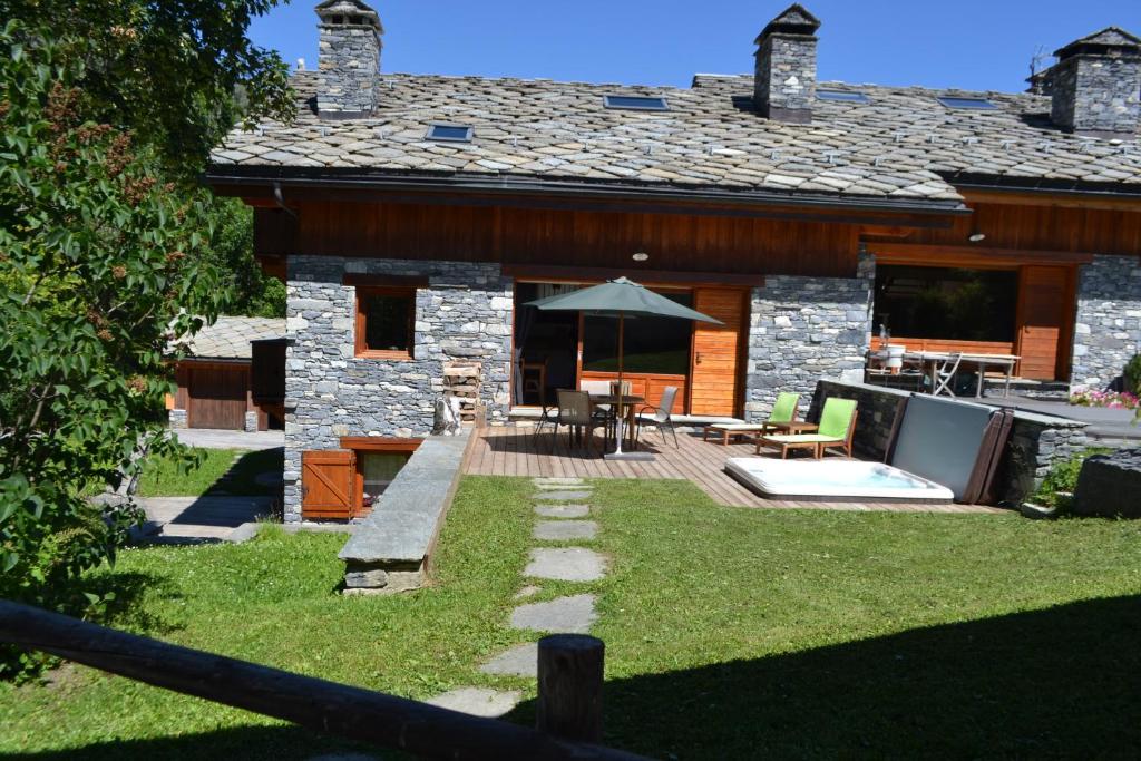 Chalet Duhoux Hameau Le Raffort 87 Chemin du Trougoz, 73550 Les Allues