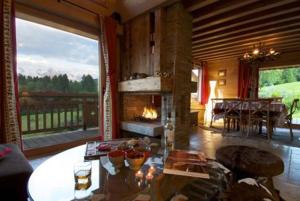 Chalet Eden White