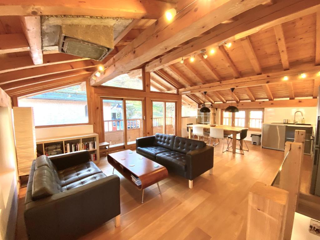 Chalet Greuffa 574 Route du Fay, 73120 Courchevel