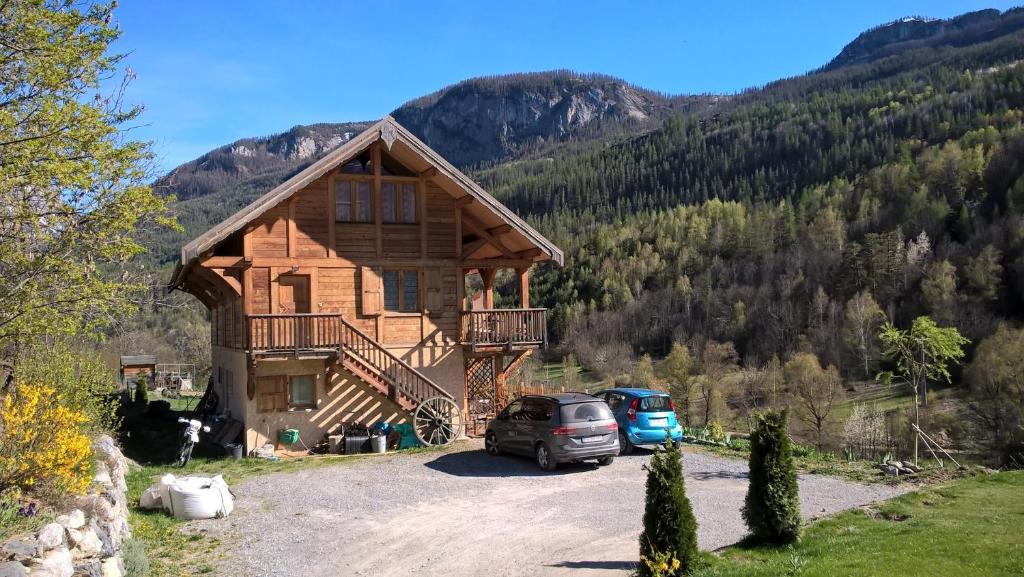 Chalet Chalet Gyronde Pied de Parcher 05290 Vallouise