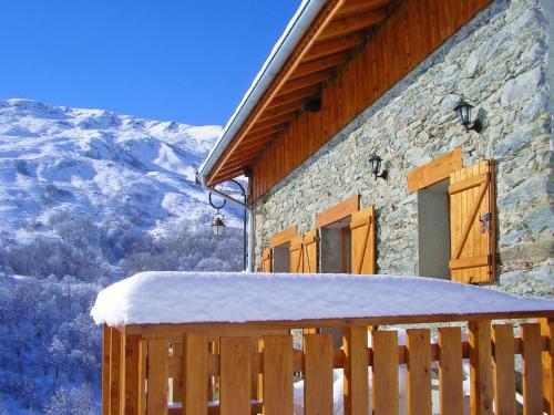 Chalet in Les Menuires Praranger with balcony