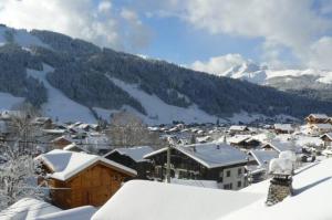 Chalet in Morzine sleeping 12 with sauna