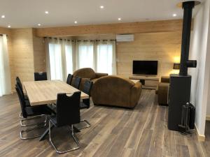 Chalet Jersey