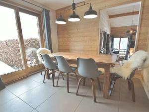 Chalet La Clusaz, 6 pièces, 10 personnes - FR-1-391-48