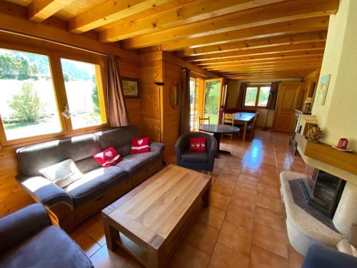 Chalet La Clusaz, 6 pièces, 10 personnes - FR-1-459-2