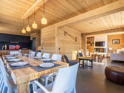 Chalet La Clusaz, 6 pièces, 12 personnes - FR-1-459-196