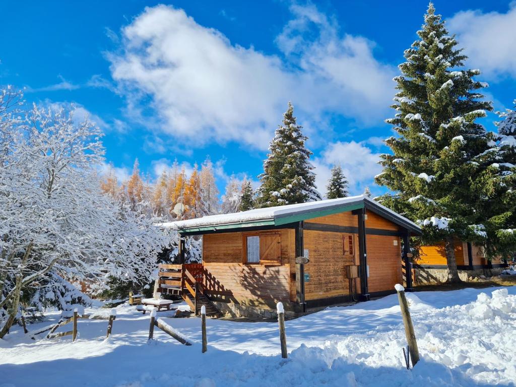 Chalet La Cora classé 4 étoiles pied des pistes Font-Romeu P2000, box WIFI Avenue du Grand Termanal, 66210 Bolquère-Pyrénées 2000