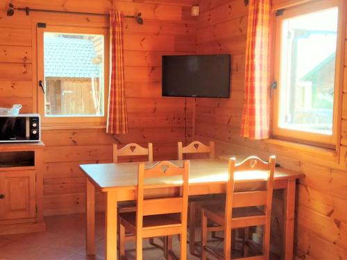 Chalet La Joue du Loup, 3 pièces, 6 personnes - FR-1-504-638