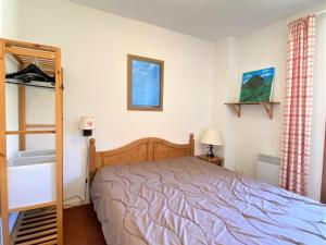 Chalet La Joue du Loup, 3 pièces, 7 personnes - FR-1-504-42