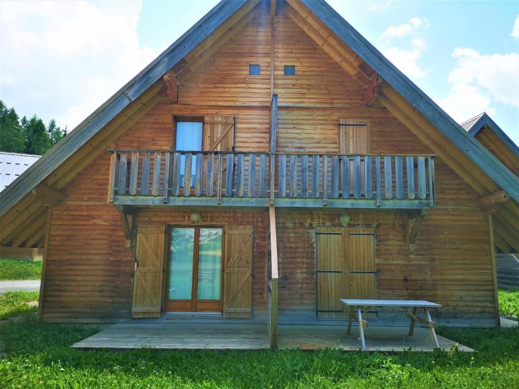 Chalet Chalet La Joue du Loup, 3 pièces, 7 personnes - FR-1-504-45 LA JOUE DU LOUP 05250 Le Dévoluy