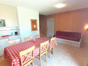 Chalet La Joue du Loup, 3 pièces, 7 personnes - FR-1-504-54