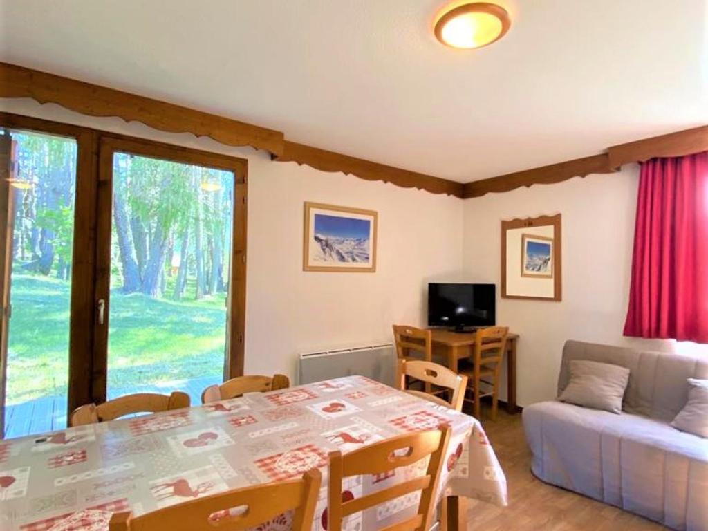 Chalet Chalet La Joue du Loup, 3 pièces, 8 personnes - FR-1-504-5 LA JOUE DU LOUP 05250 Le Dévoluy