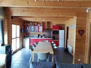 Chalet La Joue du Loup, 6 pièces, 13 personnes - FR-1-504-31