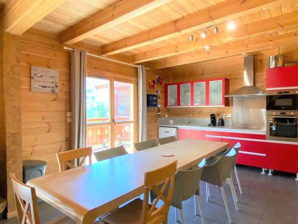 Chalet Chalet La Joue du Loup, 6 pièces, 13 personnes - FR-1-504-31 LES AIGUILLES LA JOUE DU LOUP 05250 Le Dévoluy