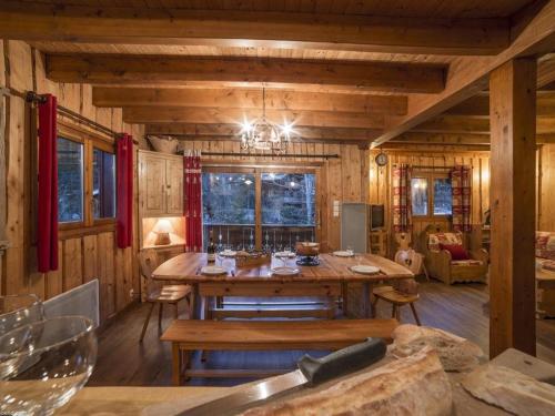 Chalet La Tania, 4 pièces, 13 personnes - FR-1-513-45