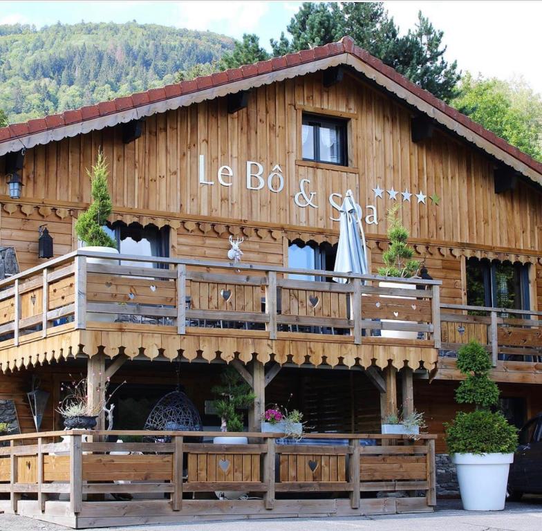 Chalet le Bô & Spa 29 Rue des Champs Naves, 88540 Bussang