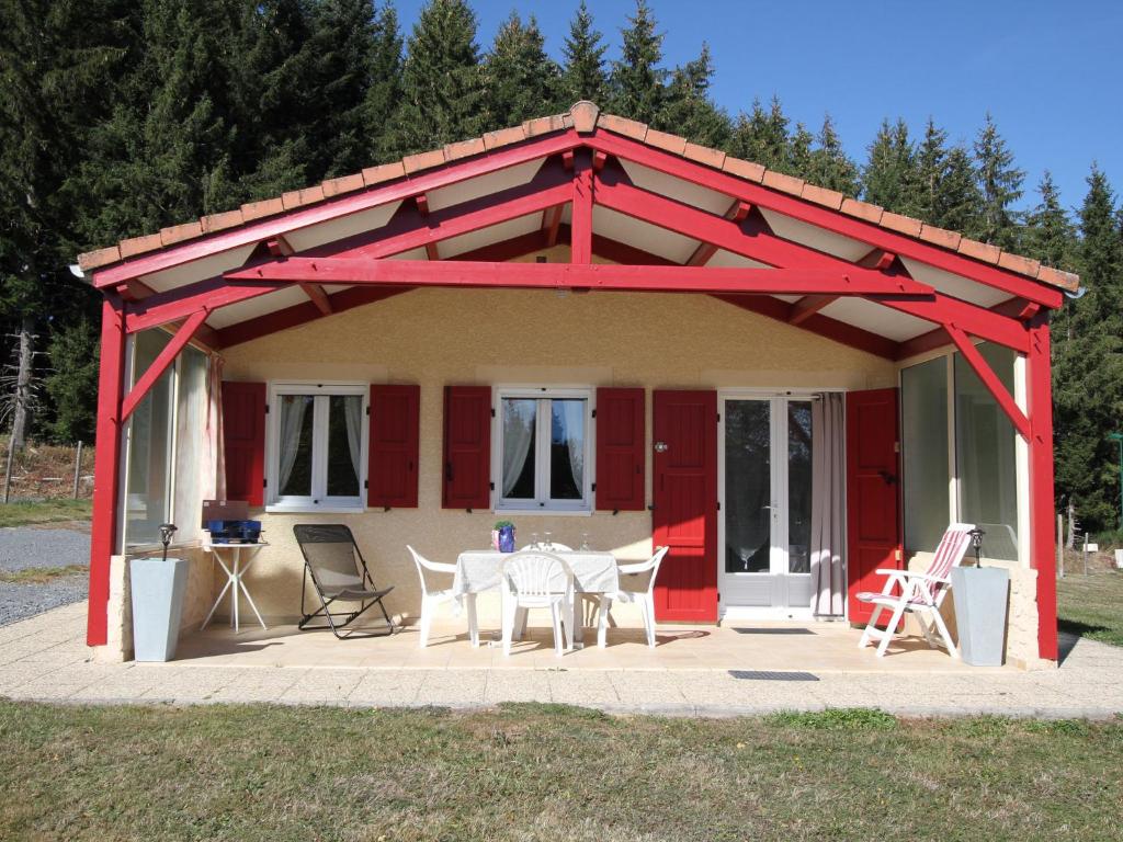 Chalet Chalet Le Clos des Sapins  43270 Monlet