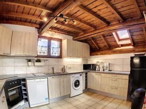Chalet Le Corbier, 6 pièces, 12 personnes - FR-1-267-174
