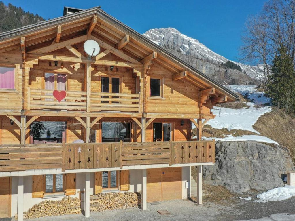 Chalet Chalet Le Grand-Bornand, 6 pièces, 12 personnes - FR-1-391-116 66 impasse du Moulin 74450 Le Grand-Bornand