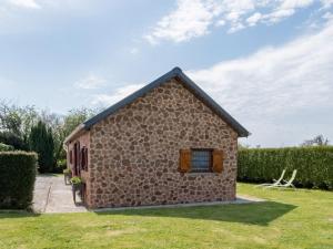 Chalet Chalet Le Petit Chalet - HAY400  50270 La Haye-dʼEctot Normandie