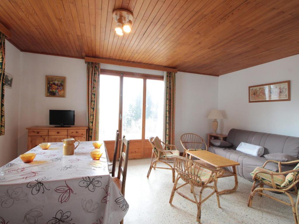 Chalet Les Carroz d'Arâches, 3 pièces, 6 personnes - FR-1-572-201 612 Route des Servages, 74300 Arâches-la-Frasse