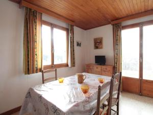 Chalet Chalet Les Carroz d'Arâches, 3 pièces, 6 personnes - FR-1-572-201 612 Route des Servages 74300 Arâches-la-Frasse Rhône-Alpes