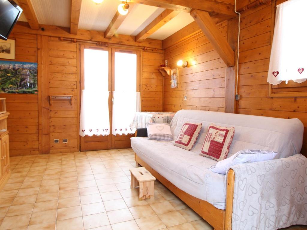 Chalet Chalet Les Carroz d'Arâches, 3 pièces, 6 personnes - FR-1-572-234 204 Route du Serveray 74300 Arâches-la-Frasse