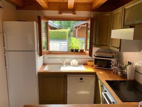 Chalet Les Carroz d'Arâches, 7 pièces, 12 personnes - FR-1-572-263