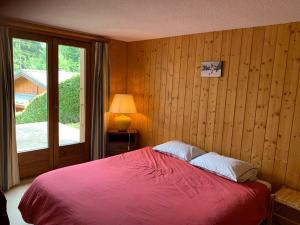Chalet Les Carroz d'Arâches, 7 pièces, 12 personnes - FR-1-572-263
