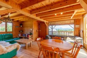 Chalet Chalet Les Etoiles vue montagne 19 boucle de l'observatoire 73100 Pugny-Chatenod Rhône-Alpes
