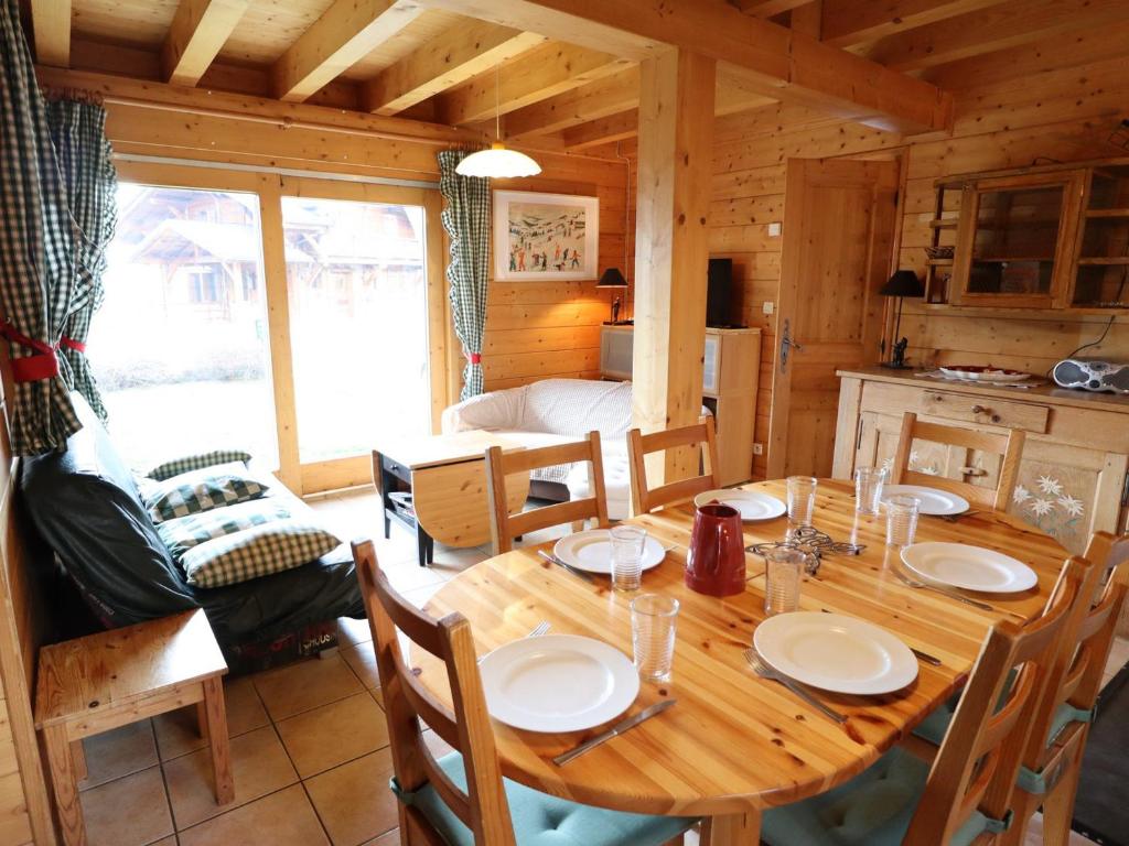 Chalet Chalet Les Gets, 5 pièces, 10 personnes - FR-1-623-58 542 ROUTE DU LAC 74260 Les Gets