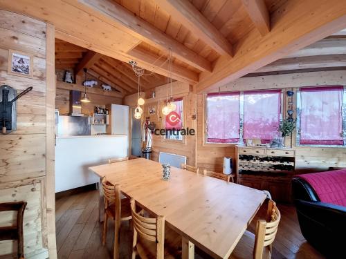 Chalet Les Gets, 7 pièces, 10 personnes - FR-1-454-89