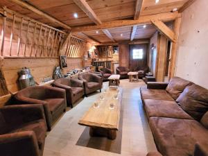 Chalet Les Gets, 8 pièces, 14 personnes - FR-1-598-115