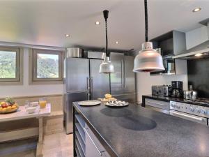 Chalet Les Gets, 8 pièces, 14 personnes - FR-1-627-1