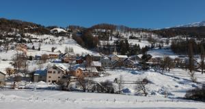 Chalet Chalet Lisa - 10 PERSONNES - PISTE 5MN EN VOITURE 1 route del'école  Agnières-en-Dévoluy Provence-Alpes-Côte d\'Azur