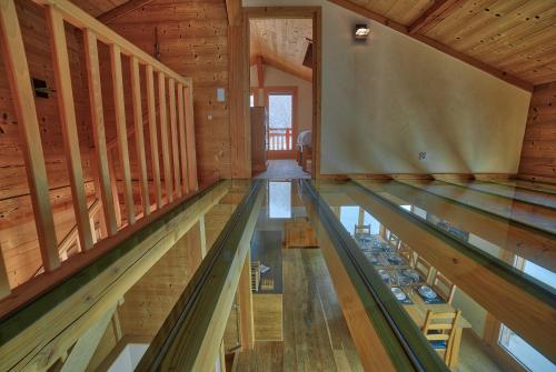 Chalet Lynx