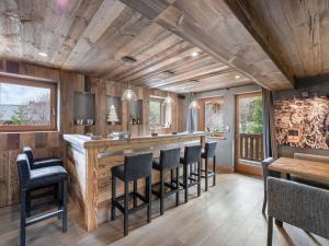 Chalet Megève, 10 pièces, 11 personnes - FR-1-569-48