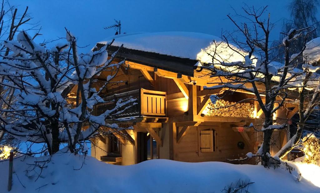 Chalet Megeve, idéal familles proche ski et centre village 84 Route du Petit Bois le jardin alpin, 74120 Megève