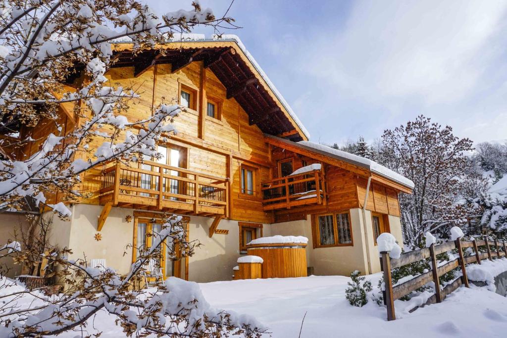 Chalet Chalet Melezor 510 Chemin des vieilles carines 05330 Saint-Chaffrey