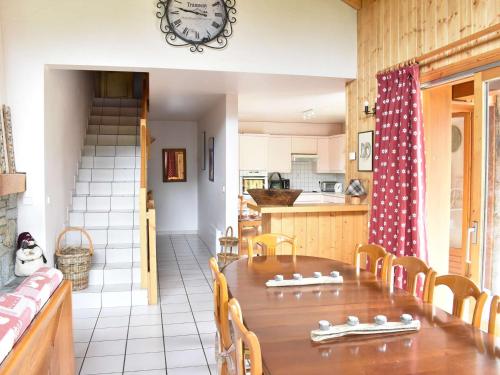 Chalet Méribel, 6 pièces, 12 personnes - FR-1-180-195