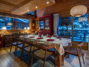 Chalet Méribel, 8 pièces, 15 personnes - FR-1-565-20