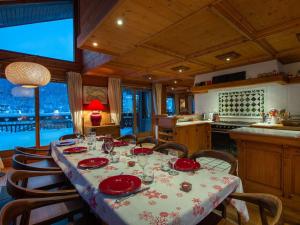 Chalet Méribel, 8 pièces, 15 personnes - FR-1-565-20