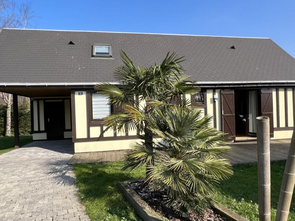 Chalet Chalet Merville-Franceville-Plage, 4 pièces, 6 personnes - FR-1-487-226 Route de Cabourg 14810 Merville-Franceville-Plage