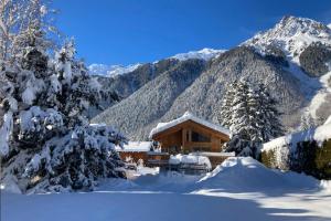 Chalet Chalet Mitoyen pour 8 avec BALCON et JARDIN 210 Chemin des Campenes 74400 Chamonix-Mont-Blanc Rhône-Alpes