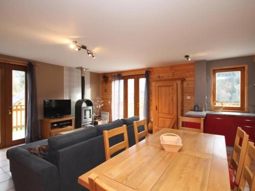 Chalet Mont-Dore, 4 pièces, 6 personnes - FR-1-608-10