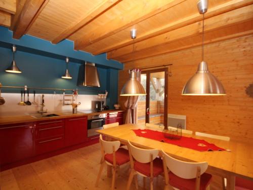 Chalet Mont-Dore, 4 pièces, 8 personnes - FR-1-608-2